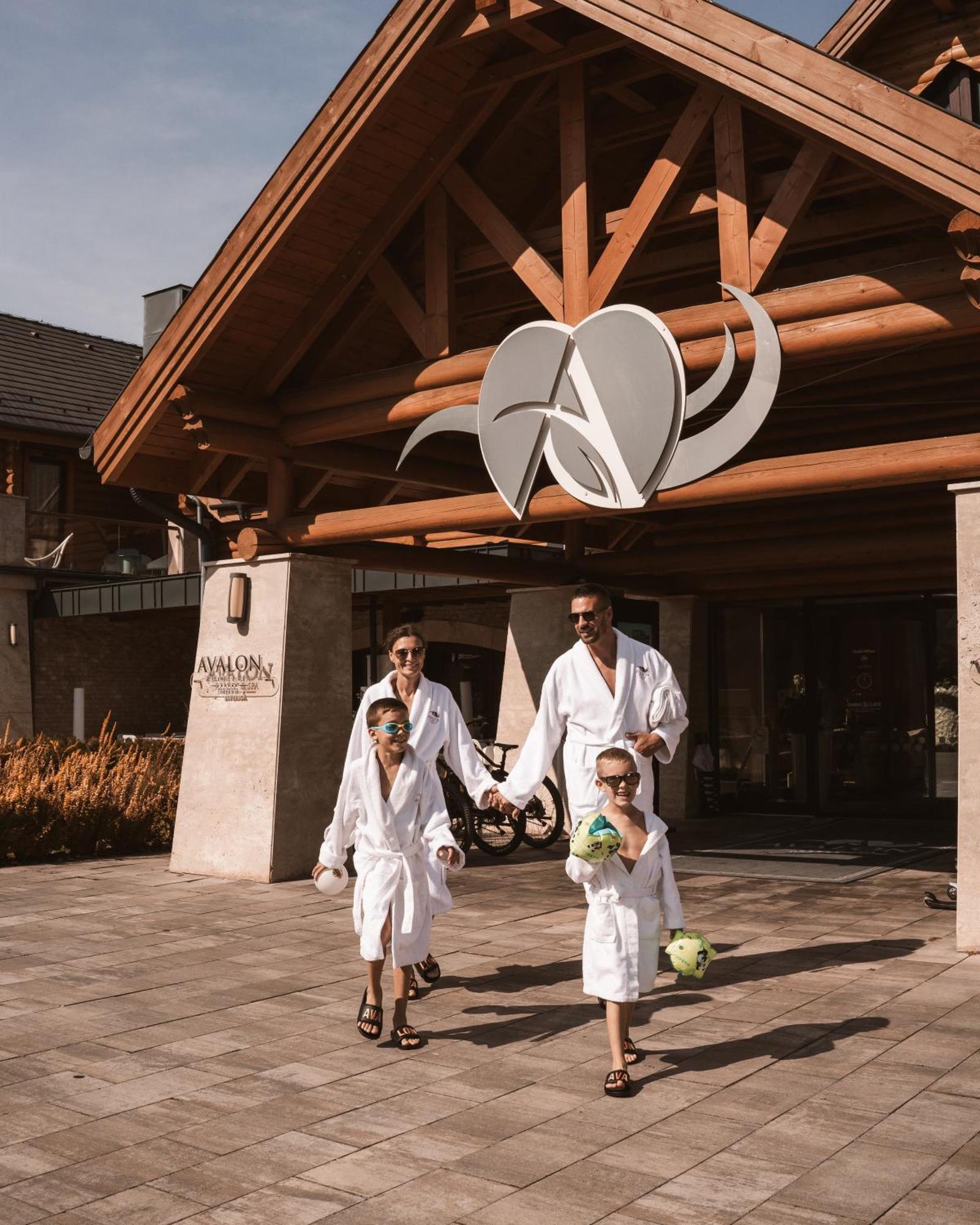 Avalon Resort & Spa ミシュコルツ エクステリア 写真
